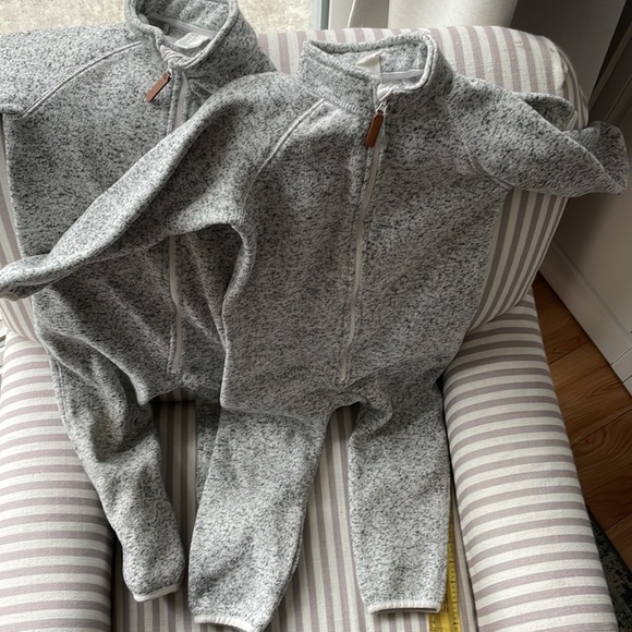 Twin set of fleece onesie for kids - Picture 3 of 4